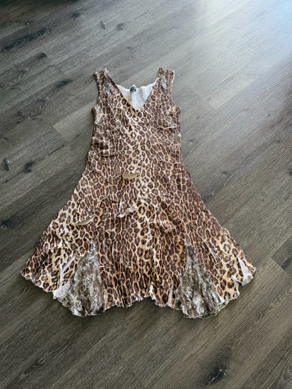 Sleeveless Leopard Print V-Neck Flared Dress
